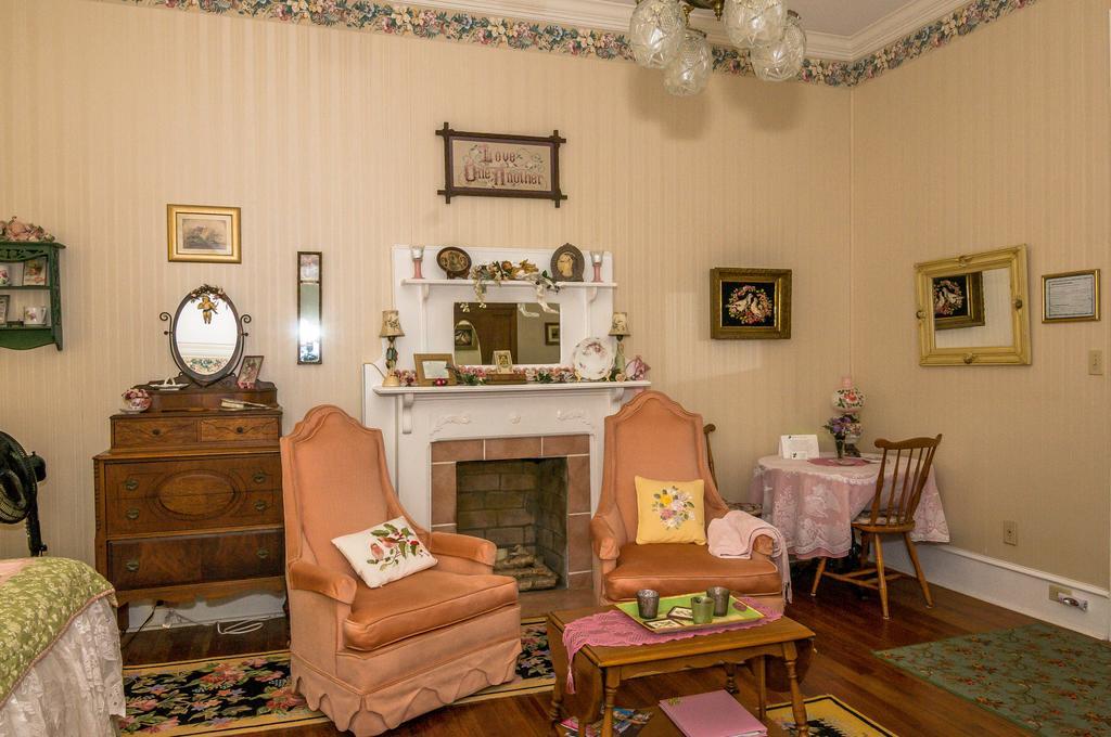 Bed and Breakfast Holly House Of Hamilton Zewnętrze zdjęcie